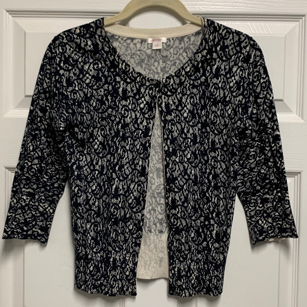 Black and White Lace Pattern 3/4 Sleeve Cardigan